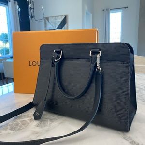 Louis Vuitton Black Vaneau MM Epileather Handbag